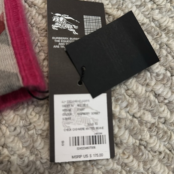 NWT women's Burberry hot pink beanie winter snow hat w Burberry design front - Picture 2 of 9